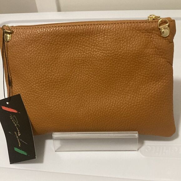 NWT Silvano Borgatti Leather Bag with Top Zipper, Tassel and Detachable Chain. - Picture 3 of 8